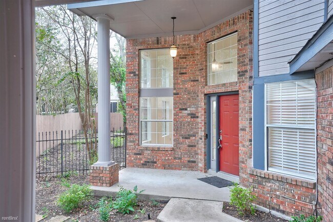 Building Photo - 4 br, 3 bath House - 10902 Wareham Ct