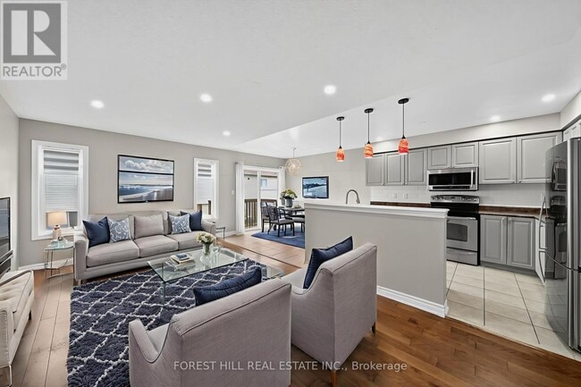 Building Photo - 70 Diana Way