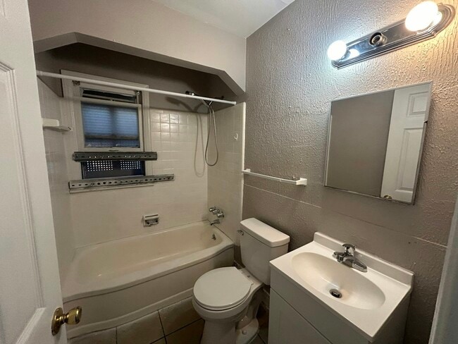 Building Photo - 16544 St Marys St