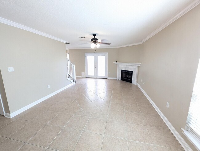 Foto del edificio - 437 Bridgewater Ct