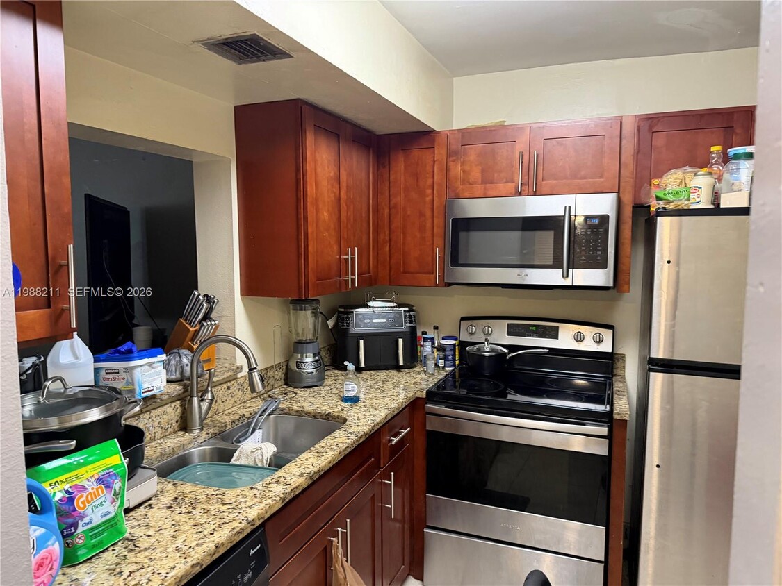 Foto del edificio - 3610 NW 21st St