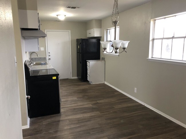 Foto del edificio - 8730 Cape Valley Dr