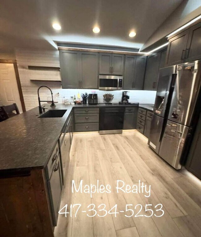 Foto del edificio - 3 Bedroom, 2 bathroom, 2 car garage