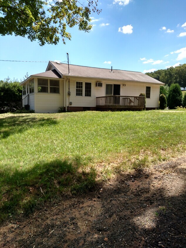 Foto principal - 6 Hillcrest Rd