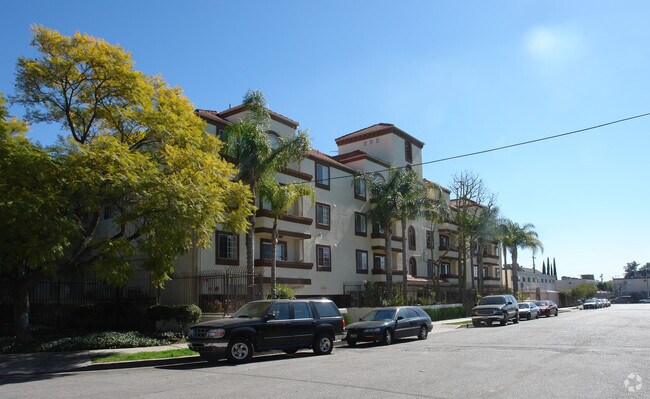 Foto del edificio - Pravada East