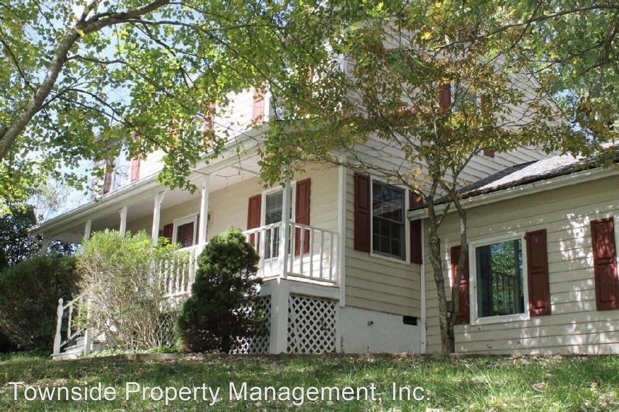 Primary Photo - 3 br, 2.5 bath House - 2416 Mt. Tabor Rd.