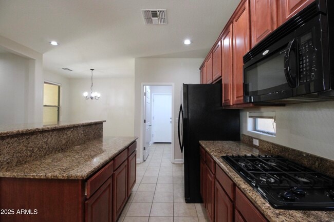 Foto del edificio - 22310 E Creekside Ct