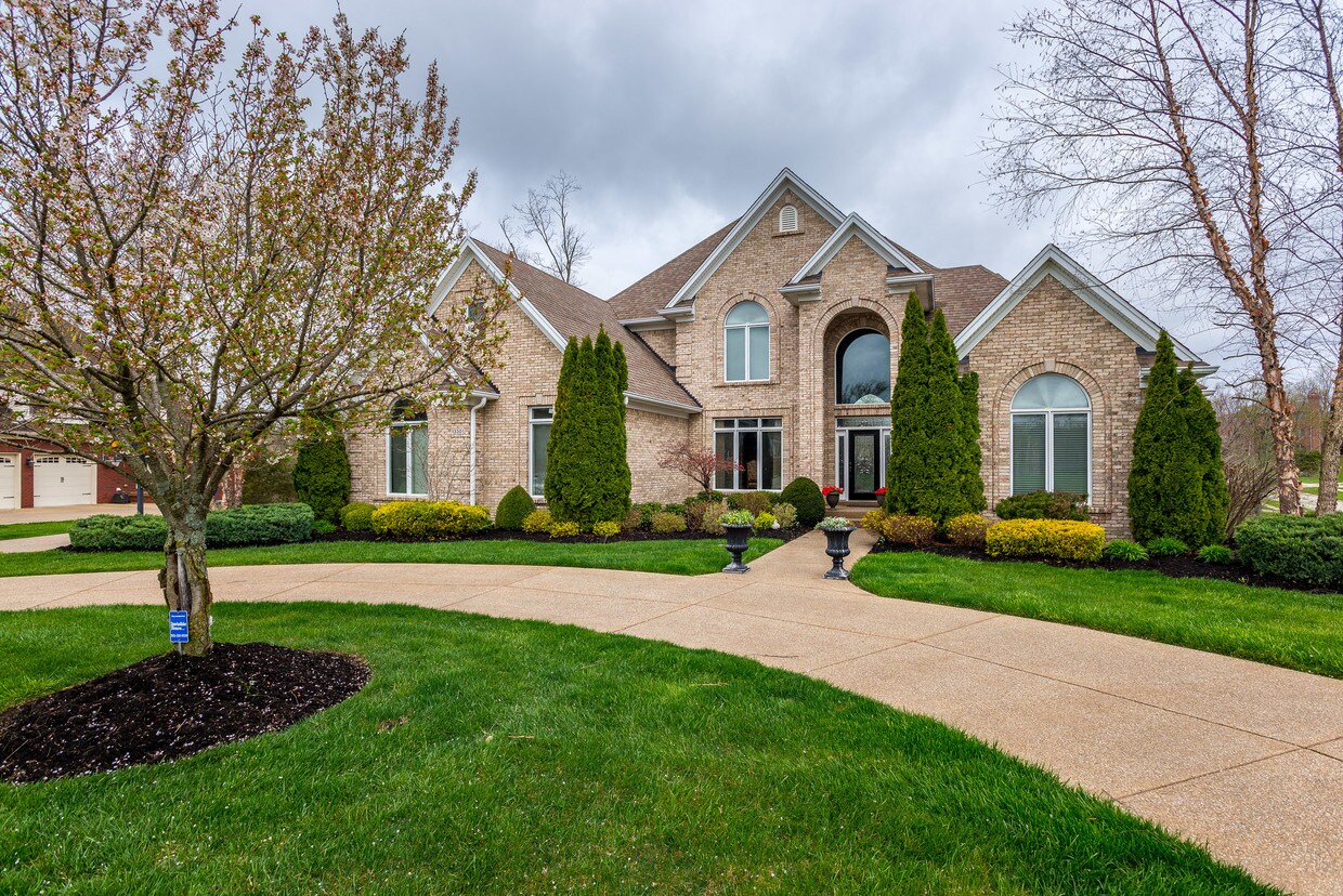 13301 Ashford Cir, Goshen, KY 40026