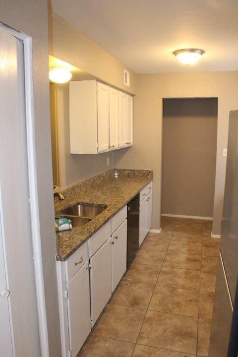 Building Photo - 1604 Summer Creek Ct