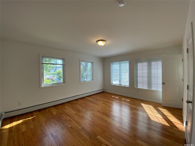 Foto del edificio - 5 Henry Pl