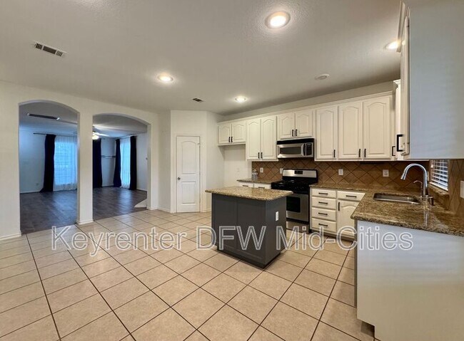 Foto del edificio - 3119 Juneau Dr