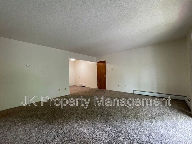 Building Photo - 1110 2nd Ave S