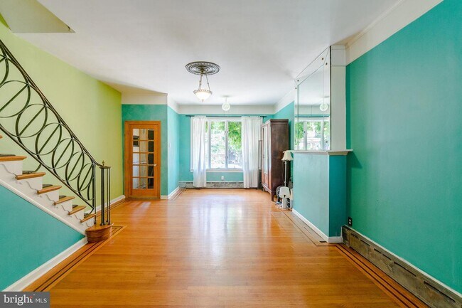 Building Photo - 1647 S 13th St