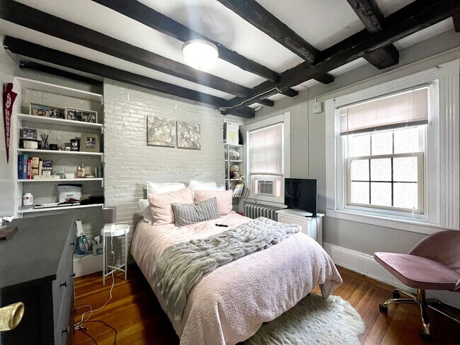 Foto del edificio - HOT BEACON HILL LISTING!!!!!!