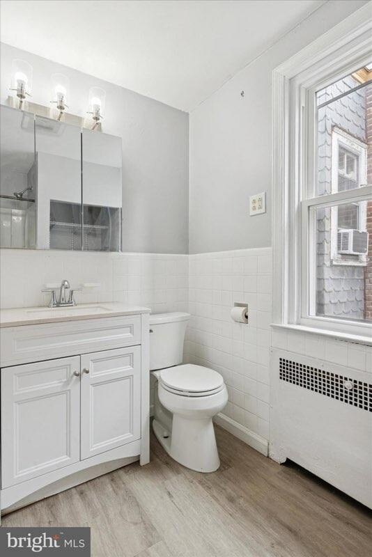 Foto del edificio - 3007 N Van Buren St