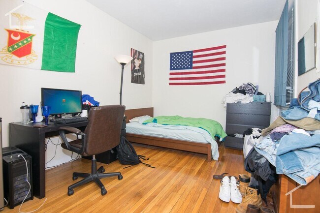 Photo - Large 5 Bedroom Apartment by BU Available ...