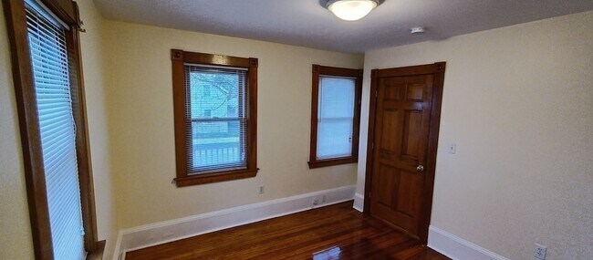 Foto del edificio - 376 Grove St