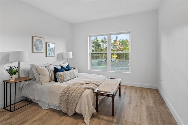 Photo - 635 Main St Apartment