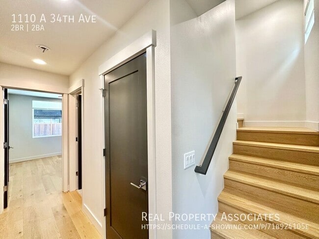 Building Photo - 1110 A 34th Ave