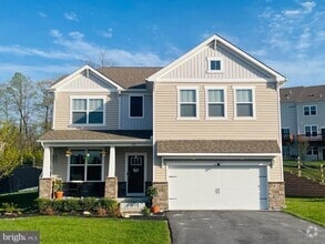 Building Photo - 226 Seven Springs Ln