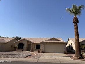 Building Photo - 2346 E Devon Ct