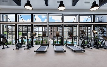 Building Photo - Caroline at Brooks