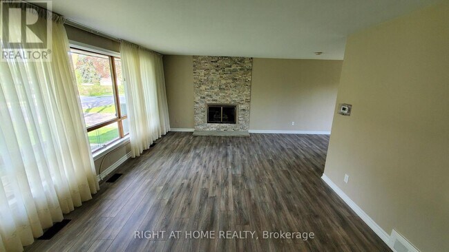 Photo du bâtiment - 169 Yorkview Dr