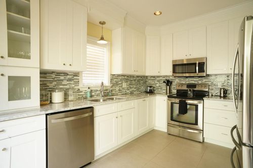 Building Photo - 5955 Catesby St