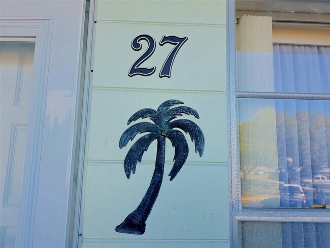 Foto del edificio - 2257 World Pkwy Blvd W