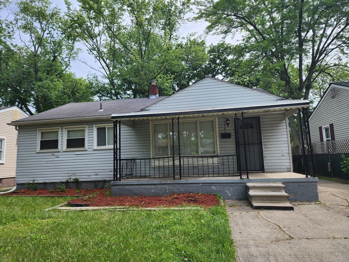 Primary Photo - Welcome to this charming 3-bedroom, 1-bath...