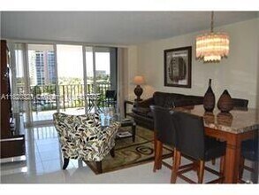 Building Photo - 2030 S Ocean Dr