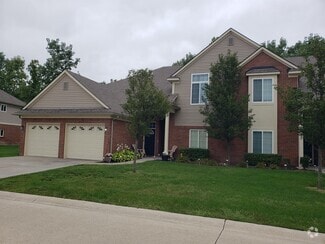Building Photo - 14261 Shadywood Dr