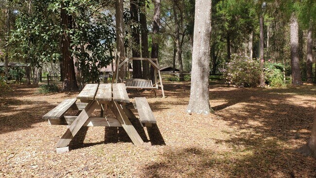 Foto del edificio - 2 br, 2 bath House - 12550 TURKEY CREEK DR...