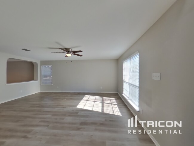 Building Photo - 10411 Trotters Bay San Antonio TX