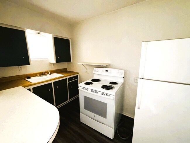 Foto del edificio - 467 Lutheran Church Rd