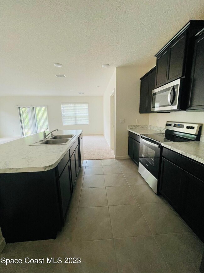 Foto del edificio - 5102 Talbot Blvd