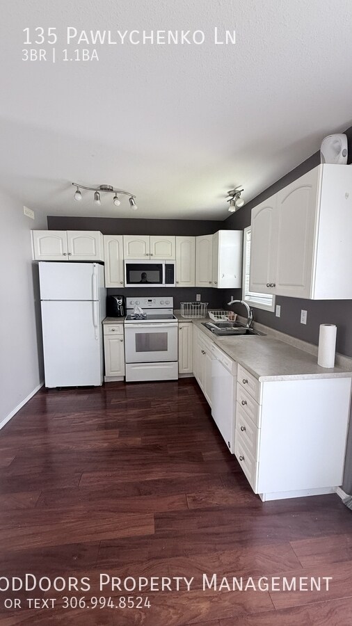 Building Photo - 135 Pawlychenko Ln