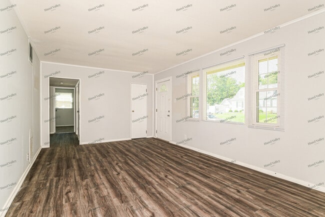 Building Photo - 8942 Arvin Pl
