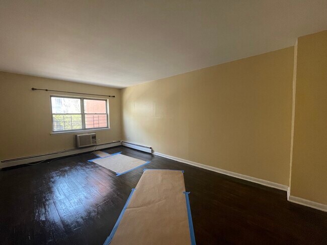 Foto del edificio - 3809 Review Pl