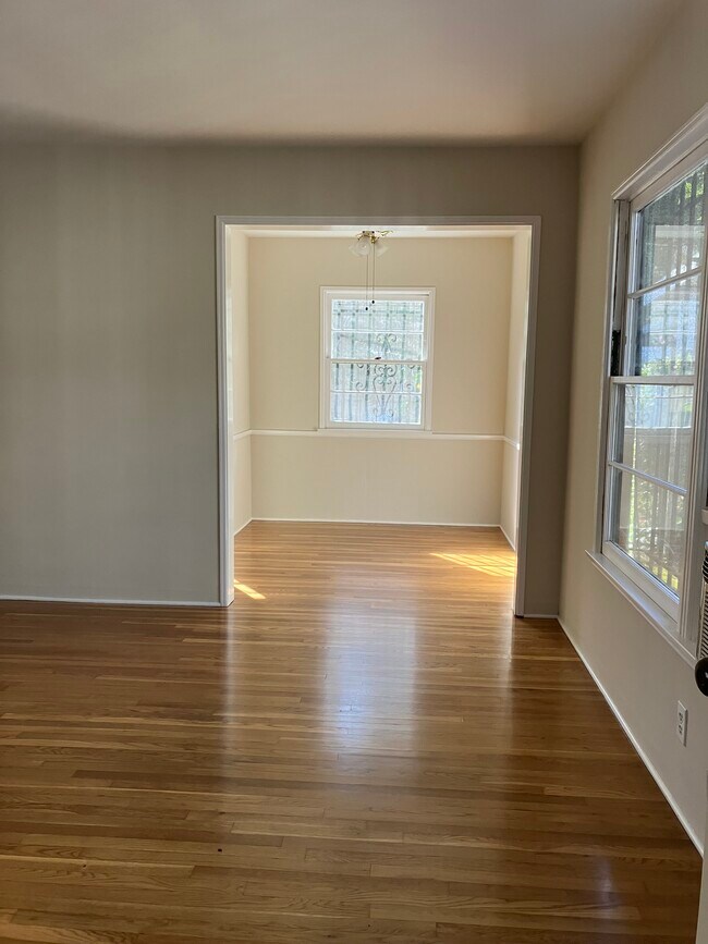dinning room - 4509 Tujunga Ave