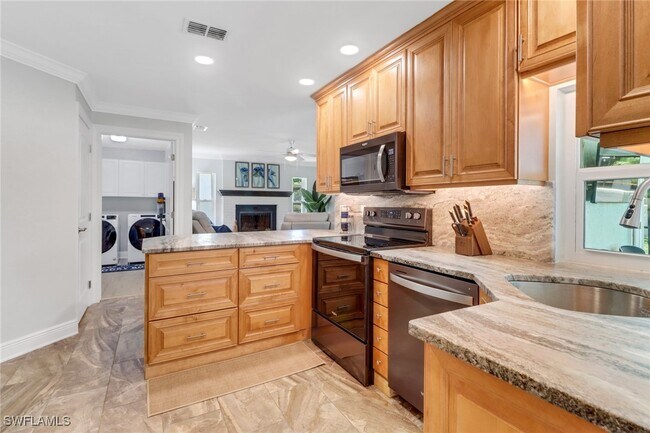 Foto del edificio - 6060 Perthshire Ln