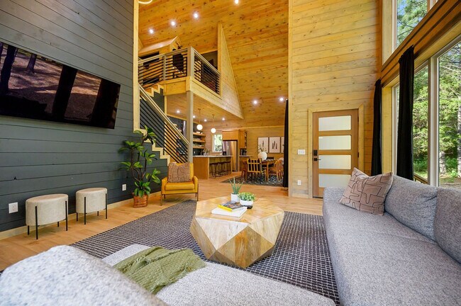 Foto del edificio - 436 Hochapine Trl