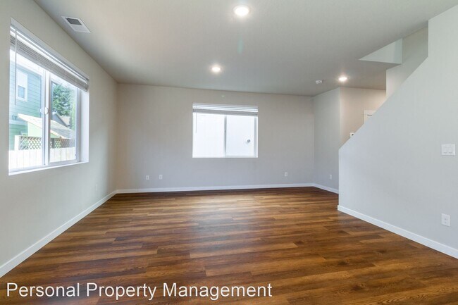Foto del edificio - 3 br, 2.5 bath House - 5510 NE 61st Ct