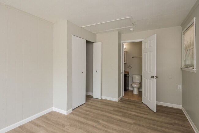 Foto del edificio - 3899 Timberline Dr