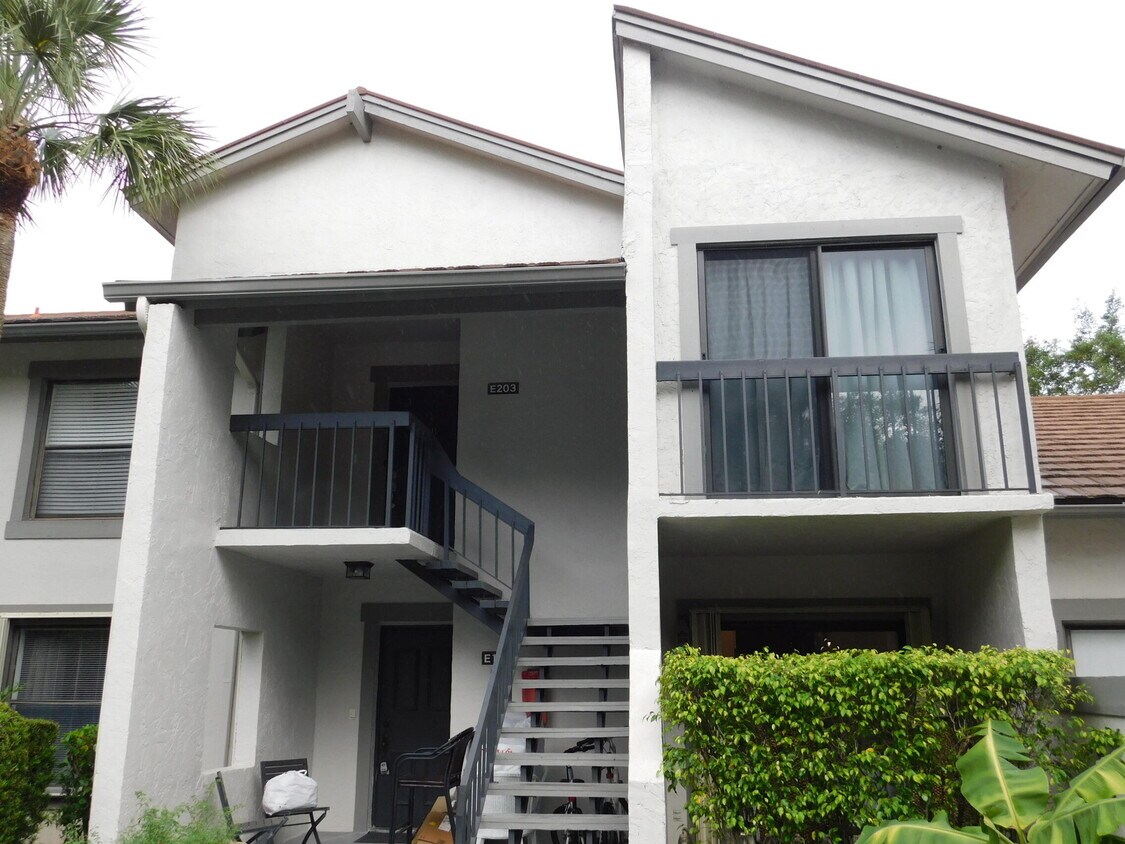 11397 Pond View Dr Unit E203, Wellington, FL 33414 Condo for Rent in