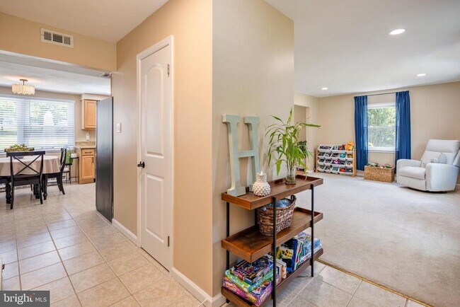 Foto del edificio - 15005 Narrows Ln