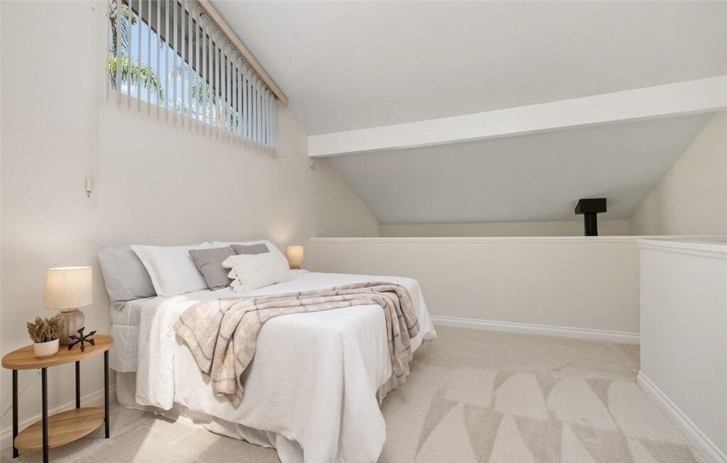 Primary Photo - 221 Oahu Way