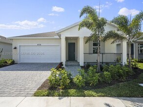 Building Photo - 6712 Cloverdale Ave