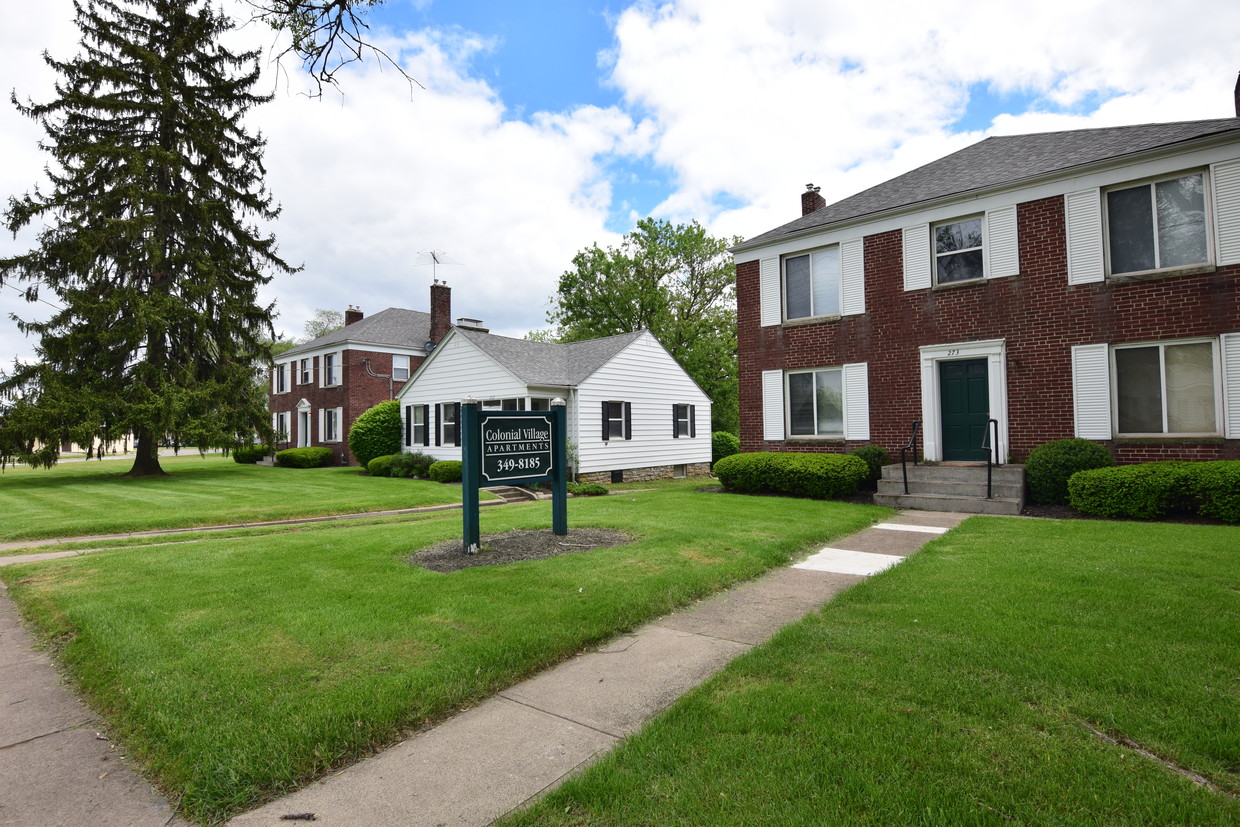 Primary Photo - Colonial Village