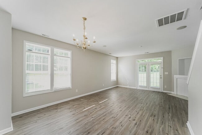 Foto del edificio - 13107 Ambrosia St